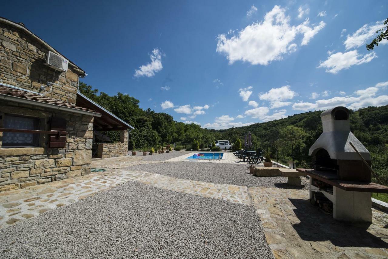 Holiday Home Cosseriga Racicki Brijeg Exterior photo