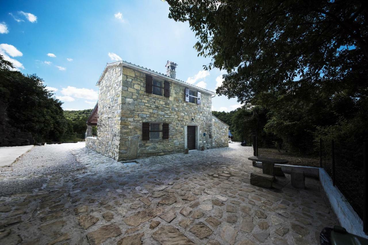 Holiday Home Cosseriga Racicki Brijeg Exterior photo