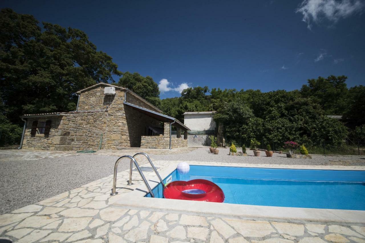 Holiday Home Cosseriga Racicki Brijeg Exterior photo
