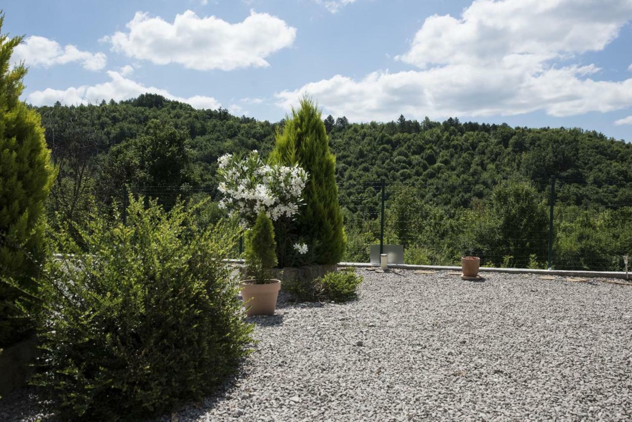 Holiday Home Cosseriga Racicki Brijeg Exterior photo