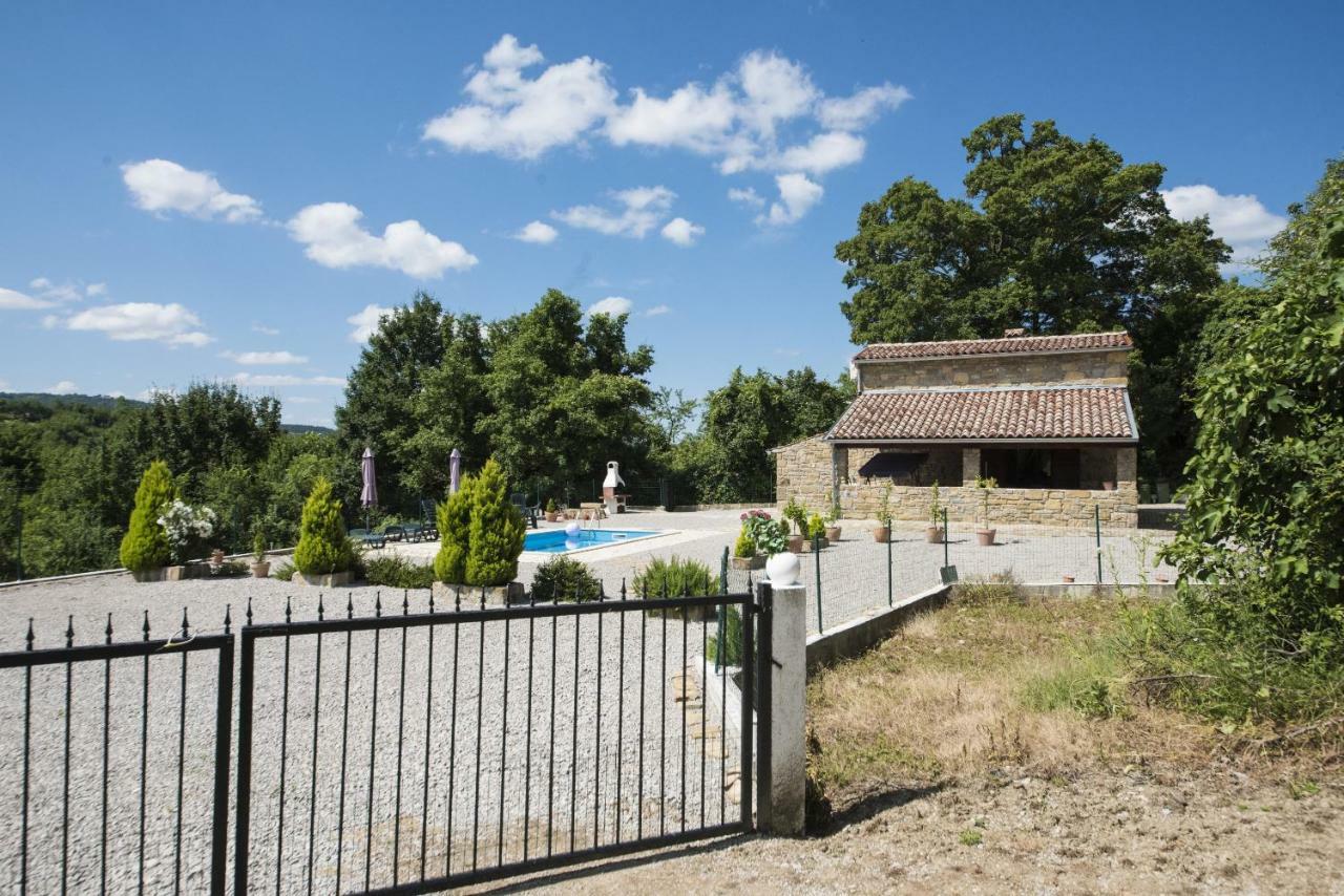 Holiday Home Cosseriga Racicki Brijeg Exterior photo